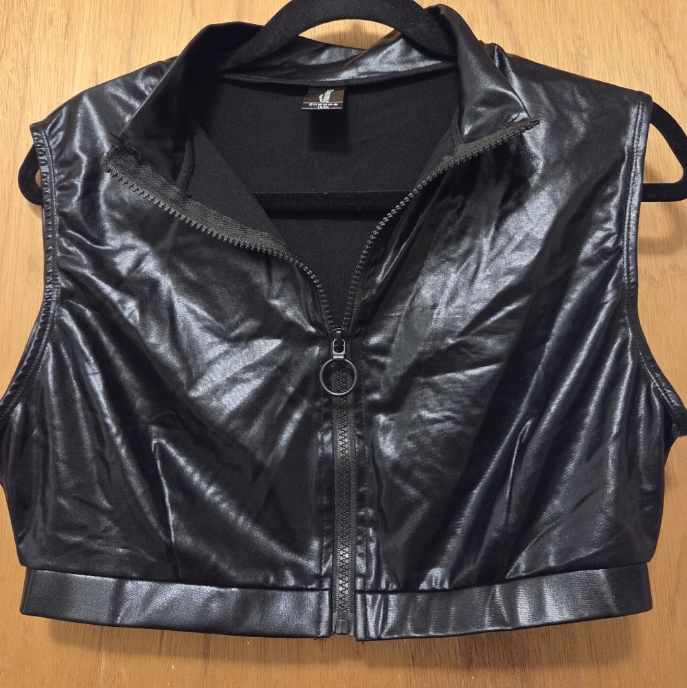 Cyberpunk Black Cropped Vest